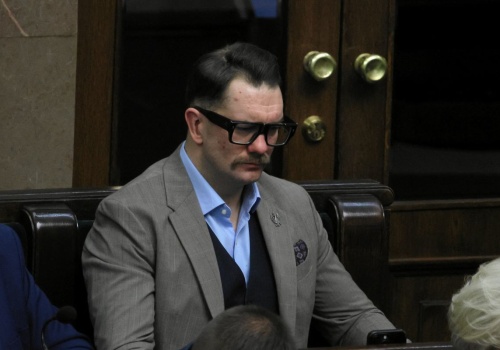 O czym myślał Łukasz Mejza, kiedy zbierał punkty karne? Poseł pogrążył wysiłki polityków