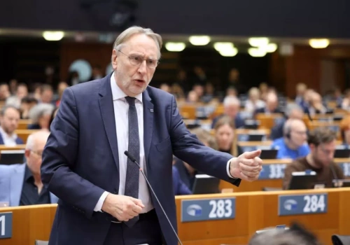 Parlament Europejski: Klauzula warunkowego dostępu ma chronić rynek UE