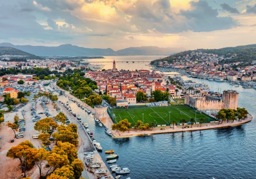 City break w Chorwacji 🏛️✈️ Loty i 3 noce w 4* hotelu w Trogirze za 889 PLN 🇭🇷