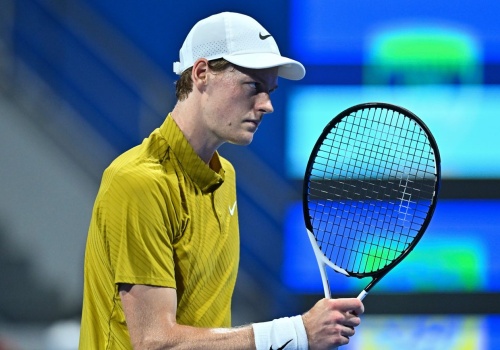 Hit w Miami dla Jannika Sinnera. Włoch o krok od 