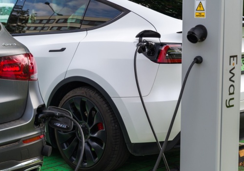 Rewolucja na polskich drogach. Zielone blachy już nikogo nie dziwią