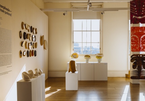 Polskie rzemiosło zachwyca świat. Artystka: Biznesowo pomaga mi bliskość niemieckiej granicy. W Polsce są trzy znaczące muzea ze szkłem, a w Niemczech ponad 30