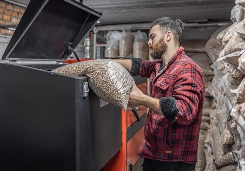 Wraca strach przed ograniczeniem pelletu. Czy UE zakaże tego paliwa?