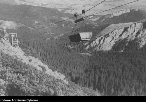 Powstała w 227 dni i do dziś robi wrażenie. Jest najpopularniejszą atrakcją Tatr