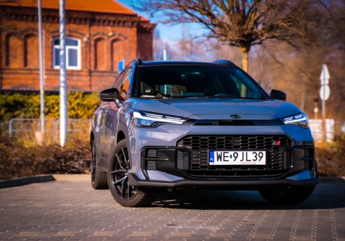 Test Toyota Corolla Cross GR Sport. Lifting odpowiedzią na potrzeby klientów