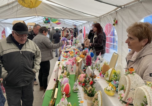Ręcznie drapane, szydełkowane i malowane. Świąteczne cuda na Jarmarku Wielkanocnym w Galerii Żabno
