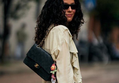 Jak wzbudzać szacunek bez podnoszenia głosu? Te 4 triki sprawią, że inni zaczną widzieć w tobie autorytet