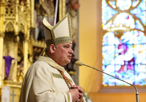 Kard. Konrad Krajewski objął urząd arcybiskupa metropolity łódzkiego