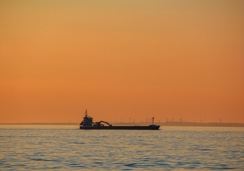 Iran i USA na drodze do eskalacji czy też negocjacji? Dwie zupełnie inne opcje są rozważane