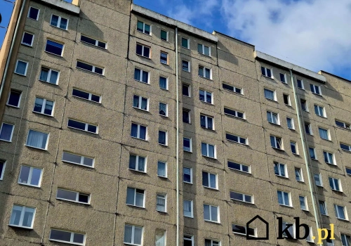 To pierwsze sygnały, że blok z wielkiej płyty się 