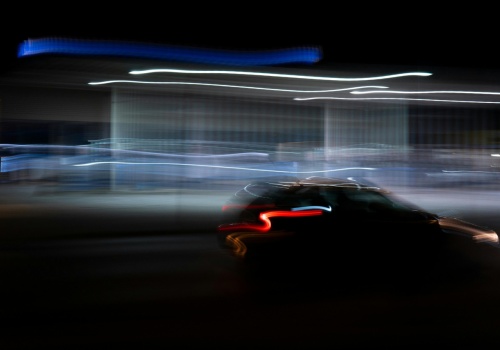 85% mniej wypadków dzięki AI za kierownicą. Oto twarde dane z USA