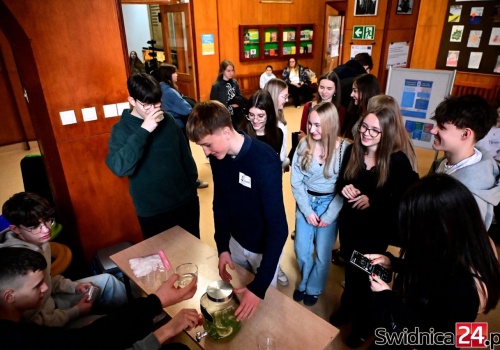 Drzwi otwarte w „Kasprowiczu”. Uczniowie poznali ofertę i atmosferę szkoły