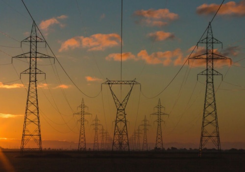 Czy oni oszaleli? Reaktory jądrowe obok domu mają być dla nas ratunkiem