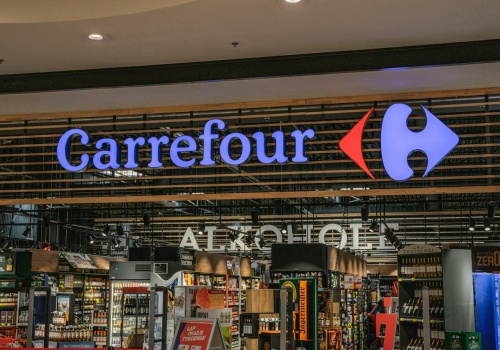 Carrefour ukrywa prawdziwą cenę zakupów na paragonie. Ministerstwo Finansów nie widzi problemu