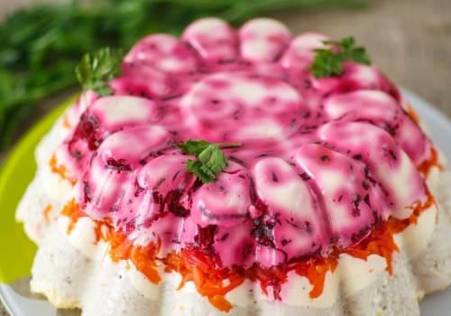 Takiej babki wielkanocnej jeszcze nigdy nie jadłeś. Robi się ją ze śledzi