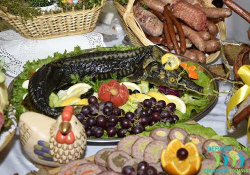 Regionalne smaki i rękodzieło – Wielkanocna wystawa w Starostwie Powiatowym w Sieradzu