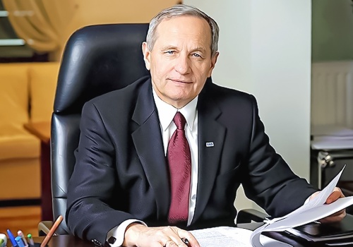 Generał Stanisław Koziej: USA rozmieniają autorytet mocarstwa na drobne