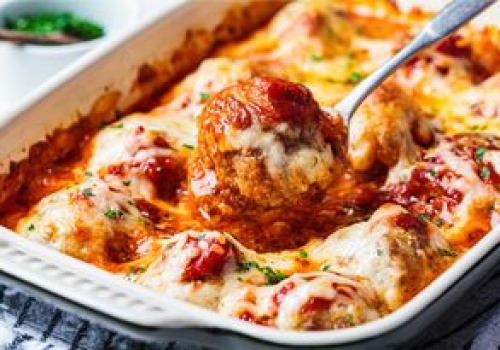 Na postny obiad przygotowuję zapiekankę. Jarskie pulpety wchodzą jak złoto