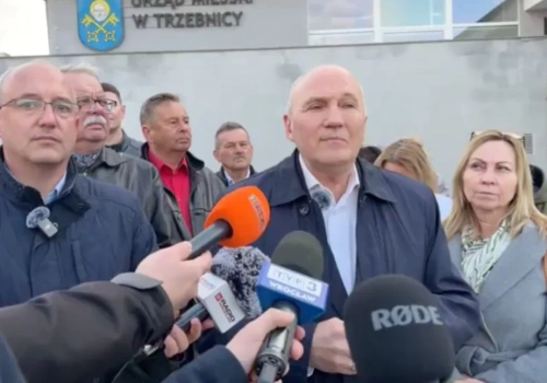 Po konferencji do redakcji zgłosiło się kilku urzędników