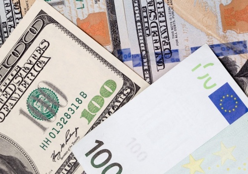 Możliwa pogoń za euro. Szok energetyczny działa na korzyść dolara