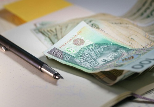 Emerytury wyliczane inaczej od 1 kwietnia. Tym pechowcom ZUS przeleje mniejsze pieniądze