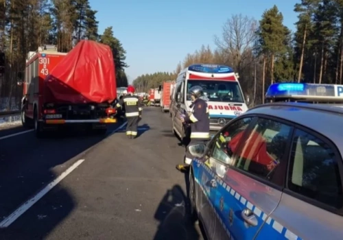 Trzy osoby zginęły w tragicznym wypadku. Koszmar na drodze Wrocław - Kłodzko 
