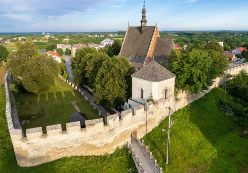 Brak tłumów i piękne atrakcje. Oto „polskie Carcassonne”
