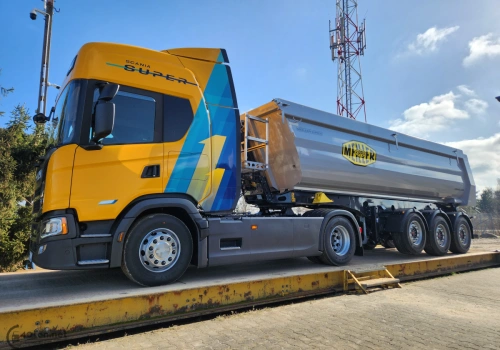 5-cylindrowa Scania zamówiona przez internet – co może zaoferować i ile waży?