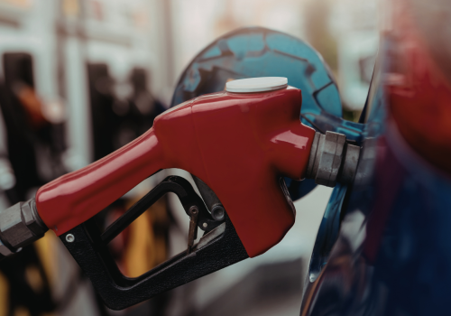 Mrożenie cen paliw jak walka z grawitacją