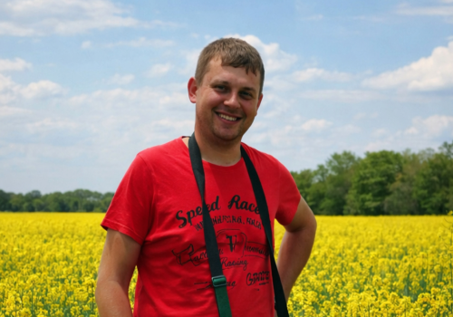 Chce kupić cielęta, ale nie może. Przepisy blokują rolnika