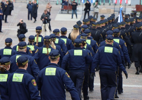 35 lat Straży Miejskiej w Krakowie. Tak wyglądały uroczystości na Rynku Podgórskim