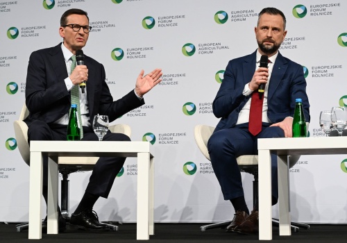 PSL rośnie w siłę, Morawiecki również. Początek nowej politycznej układanki