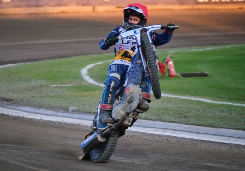 Żużel. To było dobre ściganie w Lesznie! Ben Cook pogodził rywali w memoriale