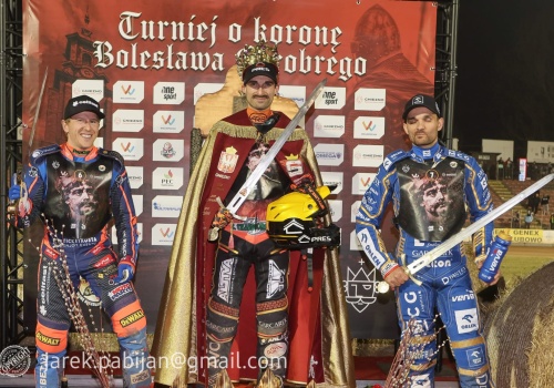 Żużel. Michelsen koronowany w Gnieźnie! Zmarzlik znów bez wygranej! (RELACJA)