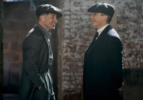Zdjęcie z kontyunacji Peaky Blinders. Nowy Duke Shelby wygląda stylowo