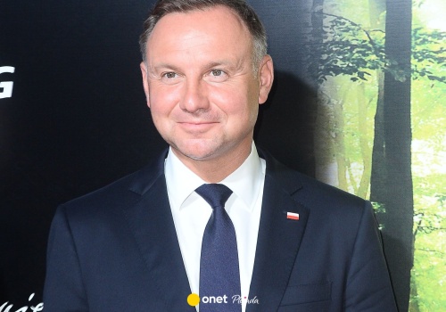 Andrzej Duda pokazał się z kwiatami. Nie bez powodu