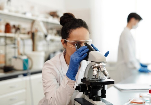 Mikrobiota guza – nowe odkrycie, które może zmienić leczenie raka