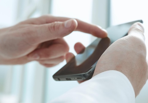 Telefon pokazuje taką kropkę? Warto uważać! To może być poważne zagrożenie