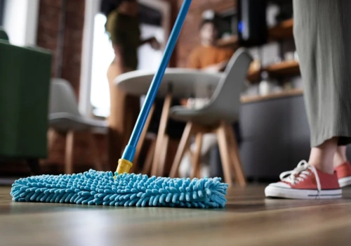 Tak myję podłogi przed świętami. Zero smug, zero zacieków, minimum wysiłku