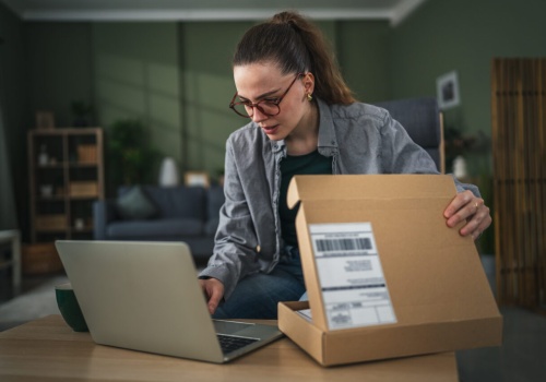 Nowe zasady dla sklepów internetowych. Zwrot zakupów ma przestać być problemem