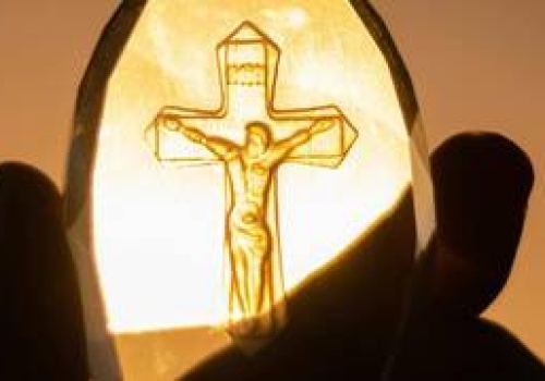 W Wielki Piątek obowiązuje post ścisły. Czego nie wolno w Wielki Piątek?