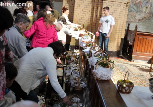 Od zadumy do lanego poniedziałku. Wierni przygotowują się do Wielkanocy