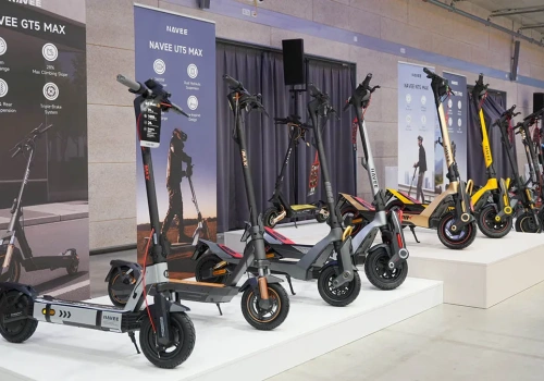 Navee pokazało nowe hulajnogi. To bestie zasięgu