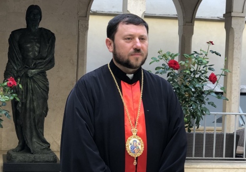 Kard. Byczok: paschalna nadzieja silniejsza niż wojna