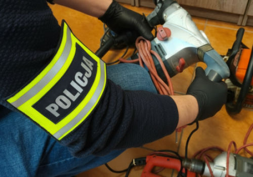 Koło. Dziecko wciągnięte w kradzież elektronarzędzi przez 37-latka