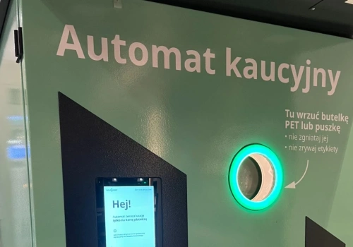 Zmora systemu kaucyjnego. Resort obiecuje kontrole w sklepach