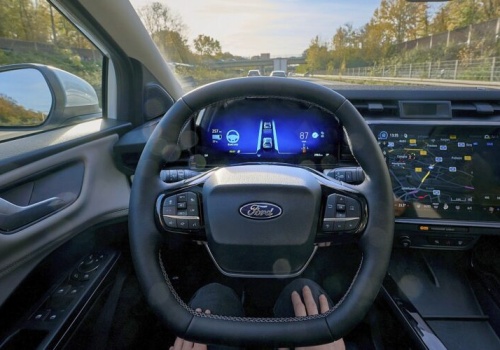 Ford ma duży problem. BlueCruise po dwóch śmiertelnych wypadkach pod lupą