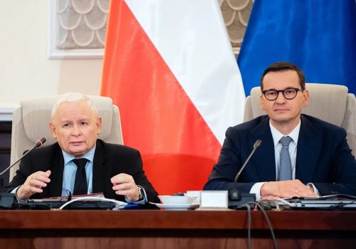 Kaczyński obawia się odejścia Morawieckiego? Ten sondaż pokazuje, że słusznie