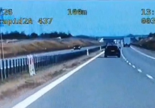 Jechał 213 km/h przy ograniczeniu do 120. Dostał mandat i punkty karne
