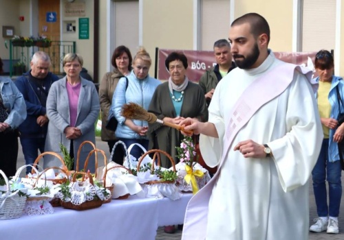 Święcenie pokarmów 2026 w Opolu – godziny we wszystkich parafiach